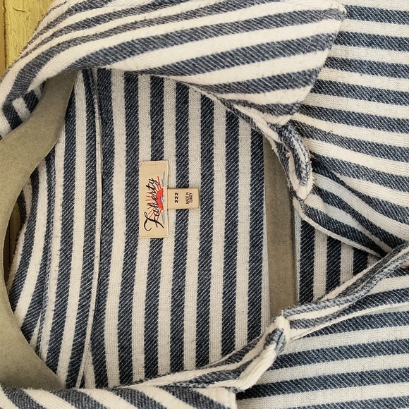 Faherty Women's Legend Sweater Shirt - Picture 3 of 5